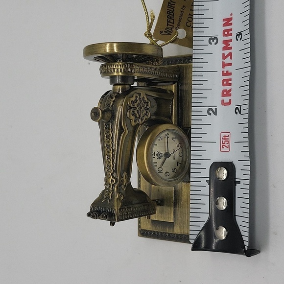 1991- Sewing Machine Clock NWT - Picture 7 of 8